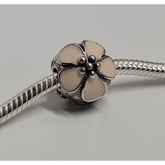 Pandora Sterling Bead Charm 925 Pink Cherry Blossom Clip 791041EN40 - Picture 1 of 5